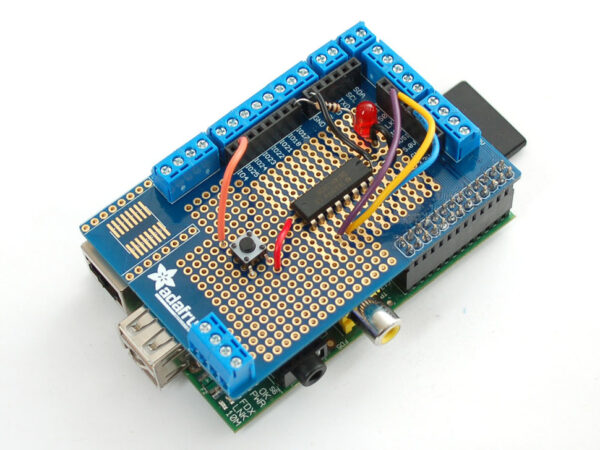 Placa de prototipado para Raspberry Pi - Adafruit Prototyping Pi Plate Kit for Raspberry Pi