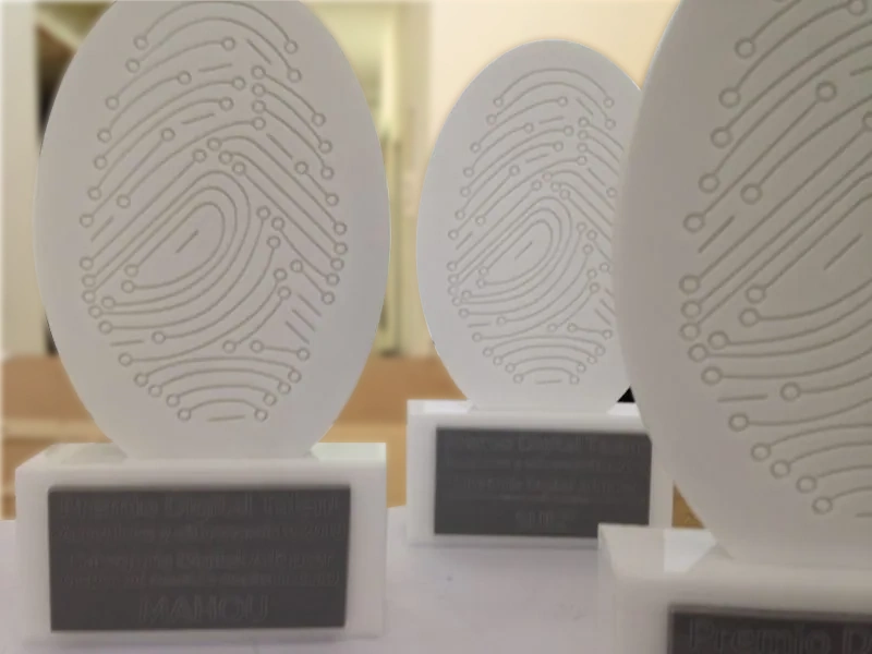 Premios Digital Talent - trofeos personalizados para eventos corporativos